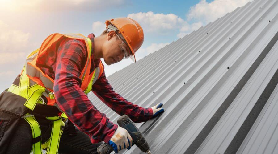 Professional gutter cleaning in Vienna, VA